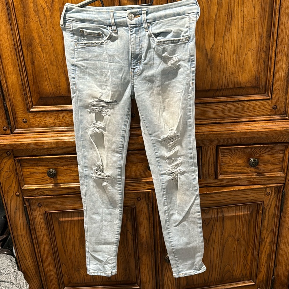 🌸4/$15🌸Aeropostale lt denim jeggings sz 4 high rise curvy! Stretchy and soft!